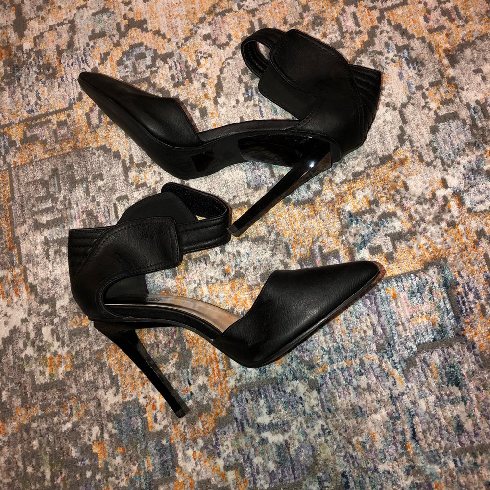 Pumps - Picture 3 of 3